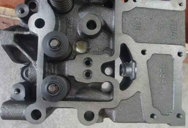 6ct Cylinder Head 34938632 3973493 3936180 - 图片 2