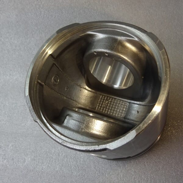 6ct8.3  210HP Piston cummins engine piston 3919564 3923163 3802397 - 图片 2