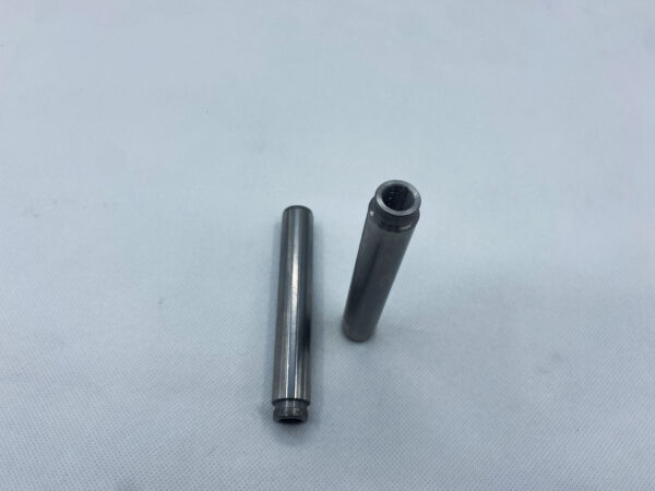 Engine Parts Engine Valve Guide X15 3680731 3680867 4026657 - 图片 2