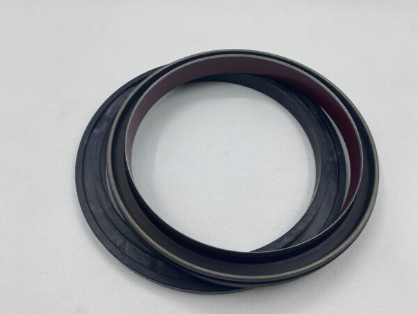 QSX15 ISX15 engine crankshaft rear oil seal 4965569 4926527 4101422 3680095 - 图片 3